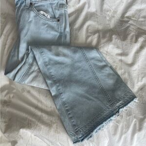 Old Navy Light Blue Wide-Leg Jeans with Frayed Hem